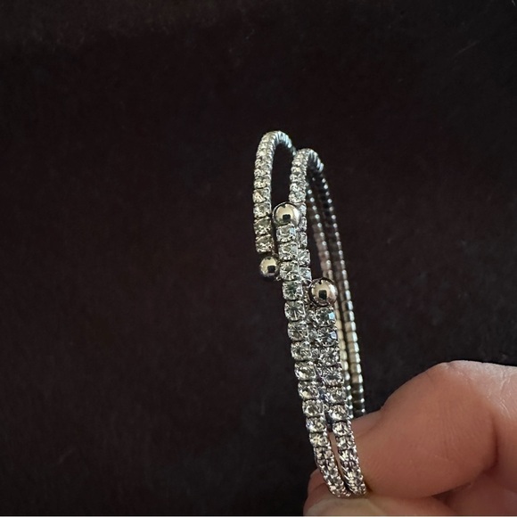 Silver Minimalist Double-Strand Bracelet - Picture 3 of 13